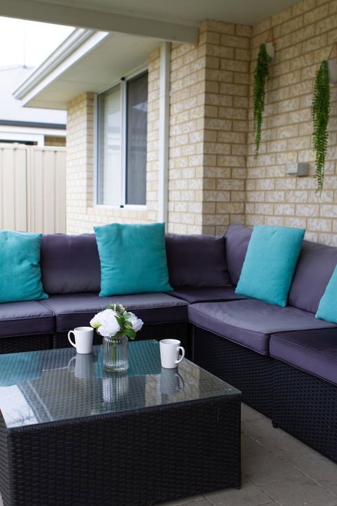 The Beach House - Foster Accommodation 17