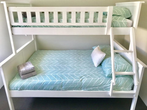 The Beach House - Foster Accommodation 16