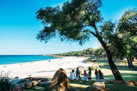 The Beach House - Foster Accommodation 10