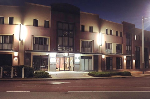 Joondalup City Hotel - Foster Accommodation 6