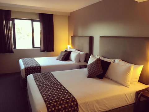 Joondalup City Hotel - Foster Accommodation 20