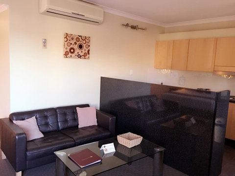 Joondalup City Hotel - Foster Accommodation 18