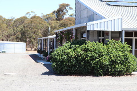 Kendenup Cottages And Lodge - Foster Accommodation 36