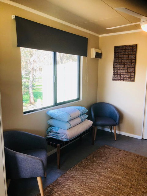 Kendenup Cottages And Lodge - Foster Accommodation 7