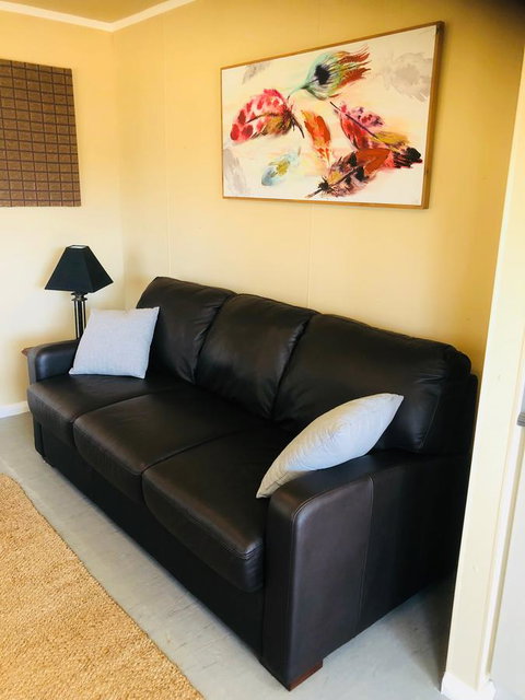 Kendenup Cottages And Lodge - Foster Accommodation 8