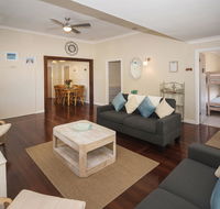 Sea La Vie - Foster Accommodation