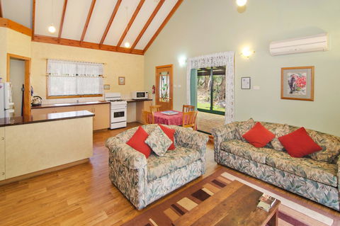 Yelverton Brook Conservation Sanctuary - Foster Accommodation 38