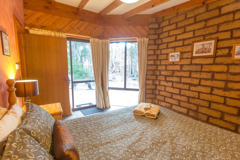 Yelverton Brook Conservation Sanctuary - Foster Accommodation 14