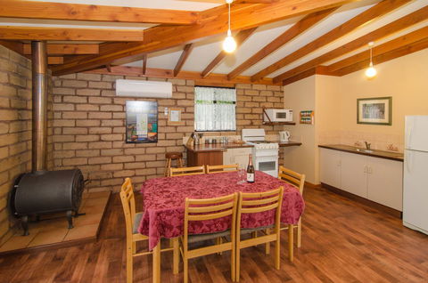Yelverton Brook Conservation Sanctuary - Foster Accommodation 33