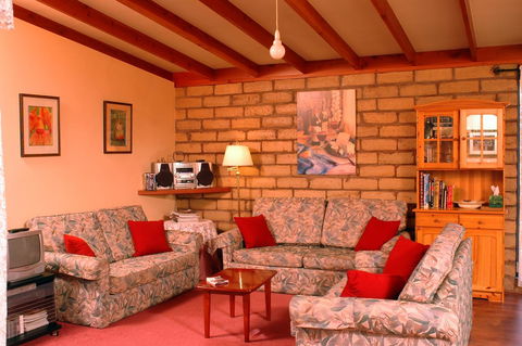 Yelverton Brook Conservation Sanctuary - Foster Accommodation 26