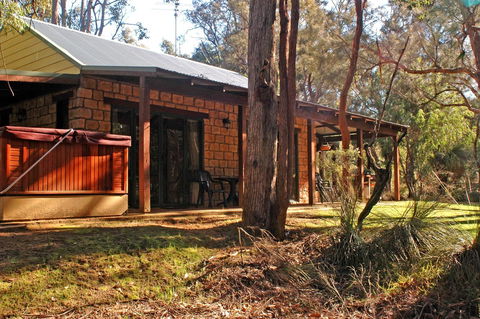 Yelverton Brook Conservation Sanctuary - Foster Accommodation 8