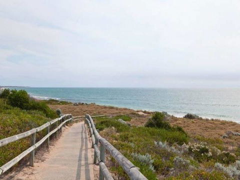 Caravel Beach House Mandurah - Foster Accommodation 20