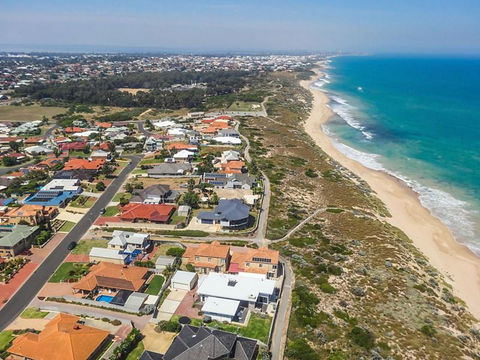 Caravel Beach House Mandurah - Foster Accommodation 17