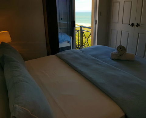Caravel Beach House Mandurah - Foster Accommodation 14