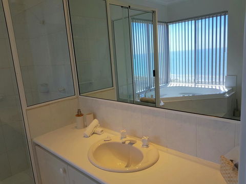 Caravel Beach House Mandurah - Foster Accommodation 13
