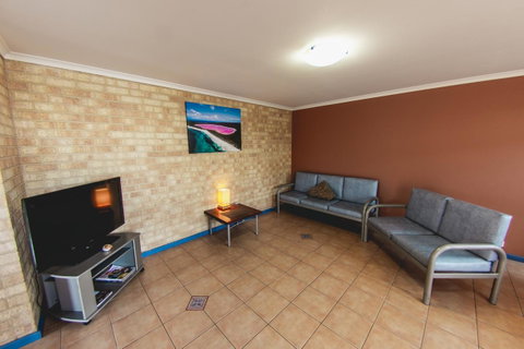 Esperance Foreshore Apartments - Foster Accommodation 42