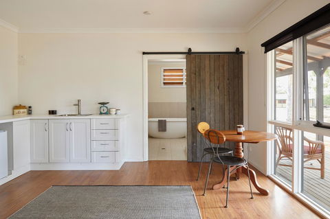 Margaret River Retreat - Foster Accommodation 15