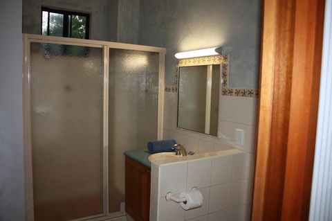 Apartments At Blue Seas Resort - Foster Accommodation 6