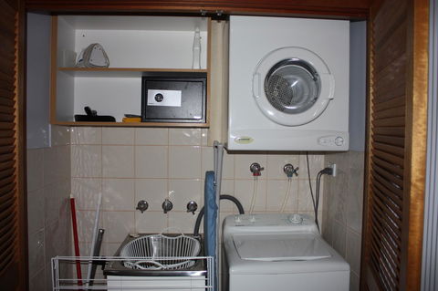 Apartments At Blue Seas Resort - Foster Accommodation 9