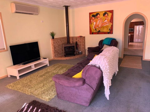 The Cottage That Could - Foster Accommodation 5