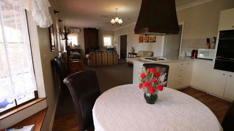 Daisy Cottage - Foster Accommodation 20