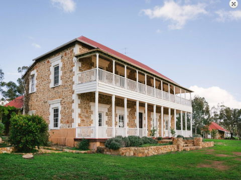 Daisy Cottage - Foster Accommodation 9