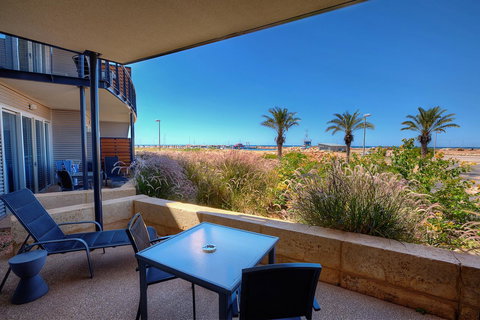 Mantarays Ningaloo Beach Resort - Foster Accommodation 12