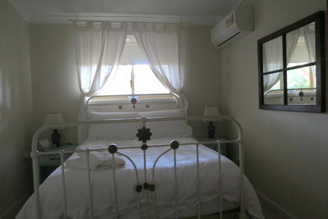 Bentwood Olive Grove Accommodation - Foster Accommodation 6