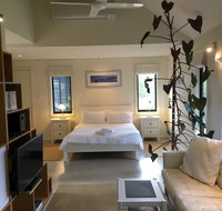 DESIGNER'S STUDIO - Foster Accommodation