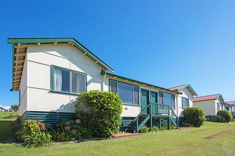 Augusta Hotel Motel - Foster Accommodation 0