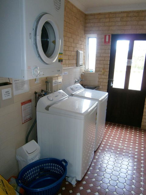 Baywatch Retreat Augusta - Foster Accommodation 27