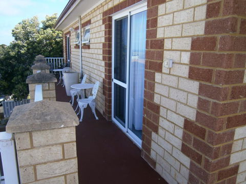 Baywatch Retreat Augusta - Foster Accommodation 32
