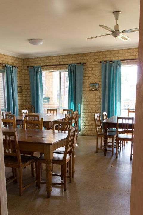 Baywatch Retreat Augusta - Foster Accommodation 24