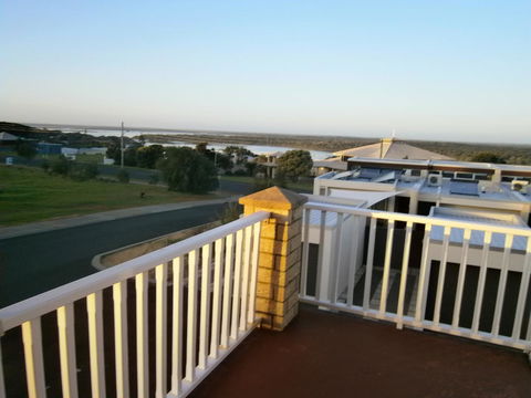 Baywatch Retreat Augusta - Foster Accommodation 31