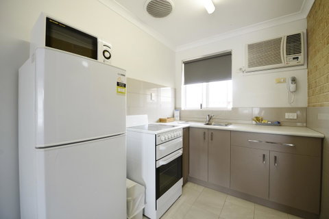 The Jetty Resort - Foster Accommodation 3