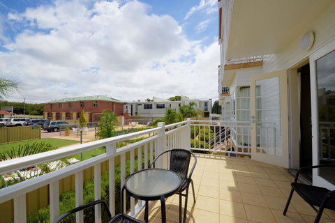 The Jetty Resort - Foster Accommodation 27