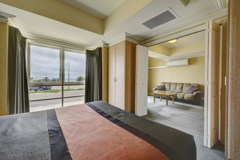The Jetty Resort - Foster Accommodation 22