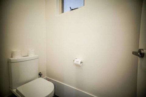 VIP Stays - Villa De Burswood Luxury 3BR Suite W/ King Bed FREE WIFI - Foster Accommodation 23