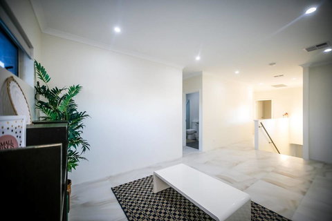 VIP Stays - Villa De Burswood Luxury 3BR Suite W/ King Bed FREE WIFI - Foster Accommodation 22