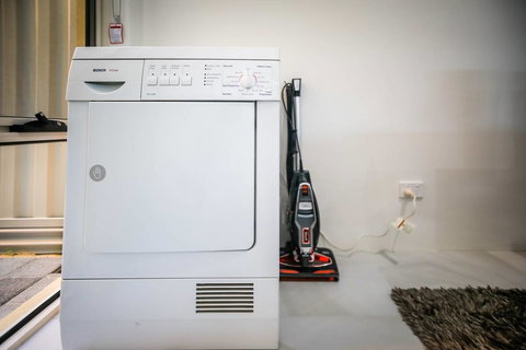 VIP Stays - Villa De Burswood Luxury 3BR Suite W/ King Bed FREE WIFI - Foster Accommodation 24