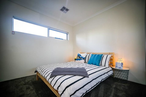 VIP Stays - Villa De Burswood Luxury 3BR Suite W/ King Bed FREE WIFI - Foster Accommodation 20