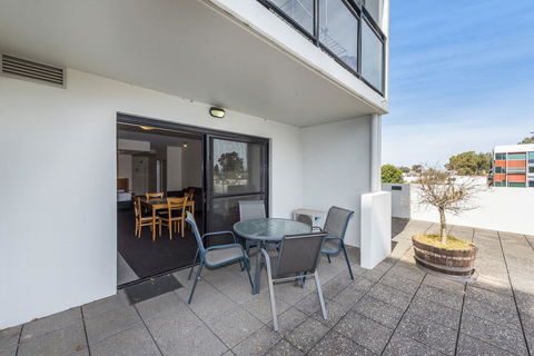 Ascot Quays Apartment 102 - Foster Accommodation 11