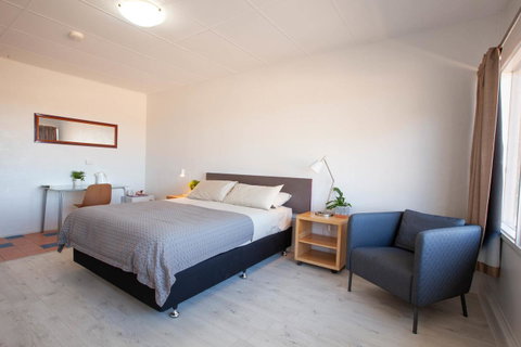EUCLA MOTOR HOTEL - Foster Accommodation 25