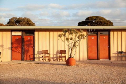 EUCLA MOTOR HOTEL - Foster Accommodation 7