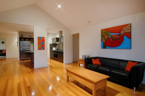 THE SANCTUARY LUXURY HOLIDAY HOME - Foster Accommodation 17