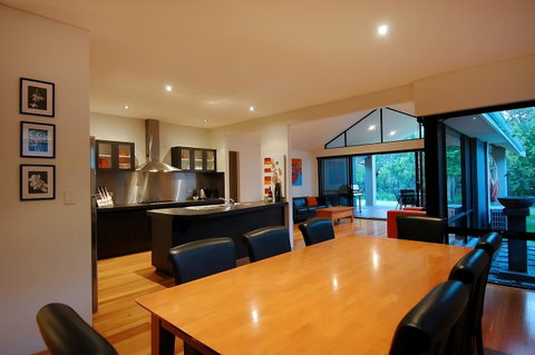 THE SANCTUARY LUXURY HOLIDAY HOME - Foster Accommodation 19