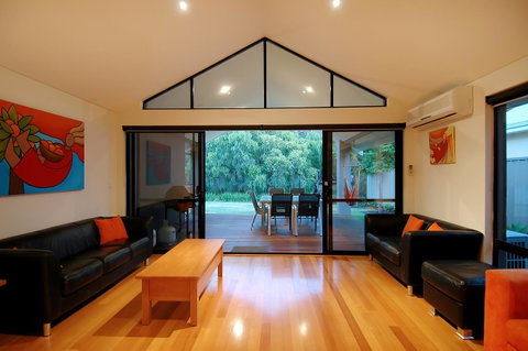 THE SANCTUARY LUXURY HOLIDAY HOME - Foster Accommodation 16