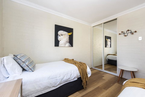Subiaco Village - 34 - Foster Accommodation 9