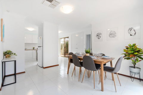 Applecross Village Residence - Foster Accommodation 10