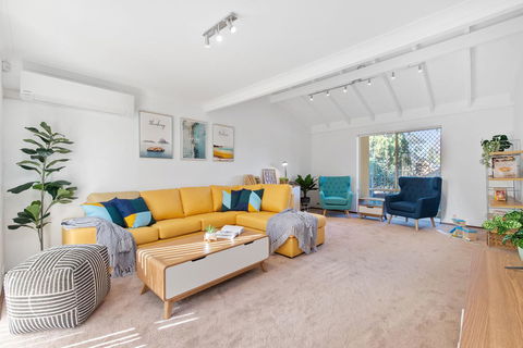 Applecross Village Residence - Foster Accommodation 0